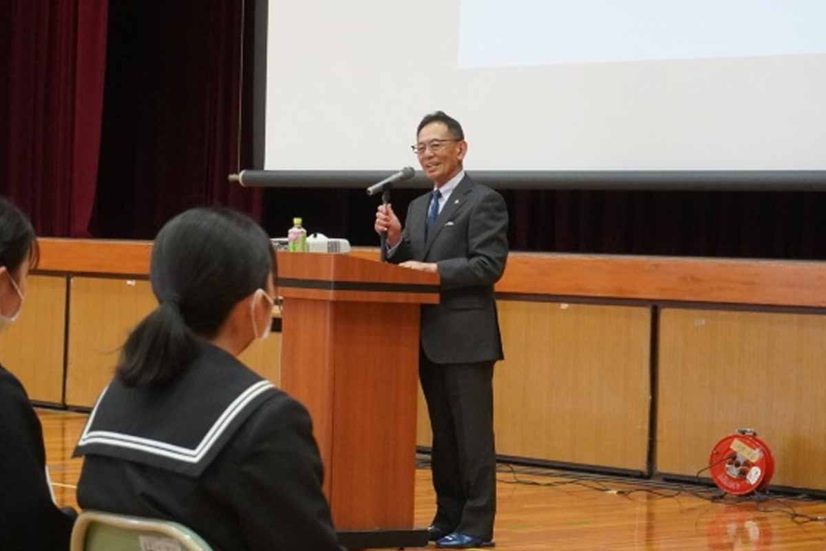 幡豆中学校生き方講演会